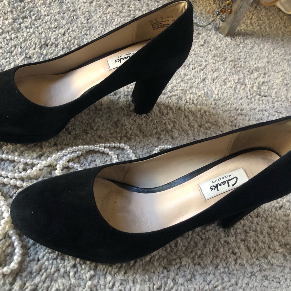 Paris chic black suede pumps; excellent condition